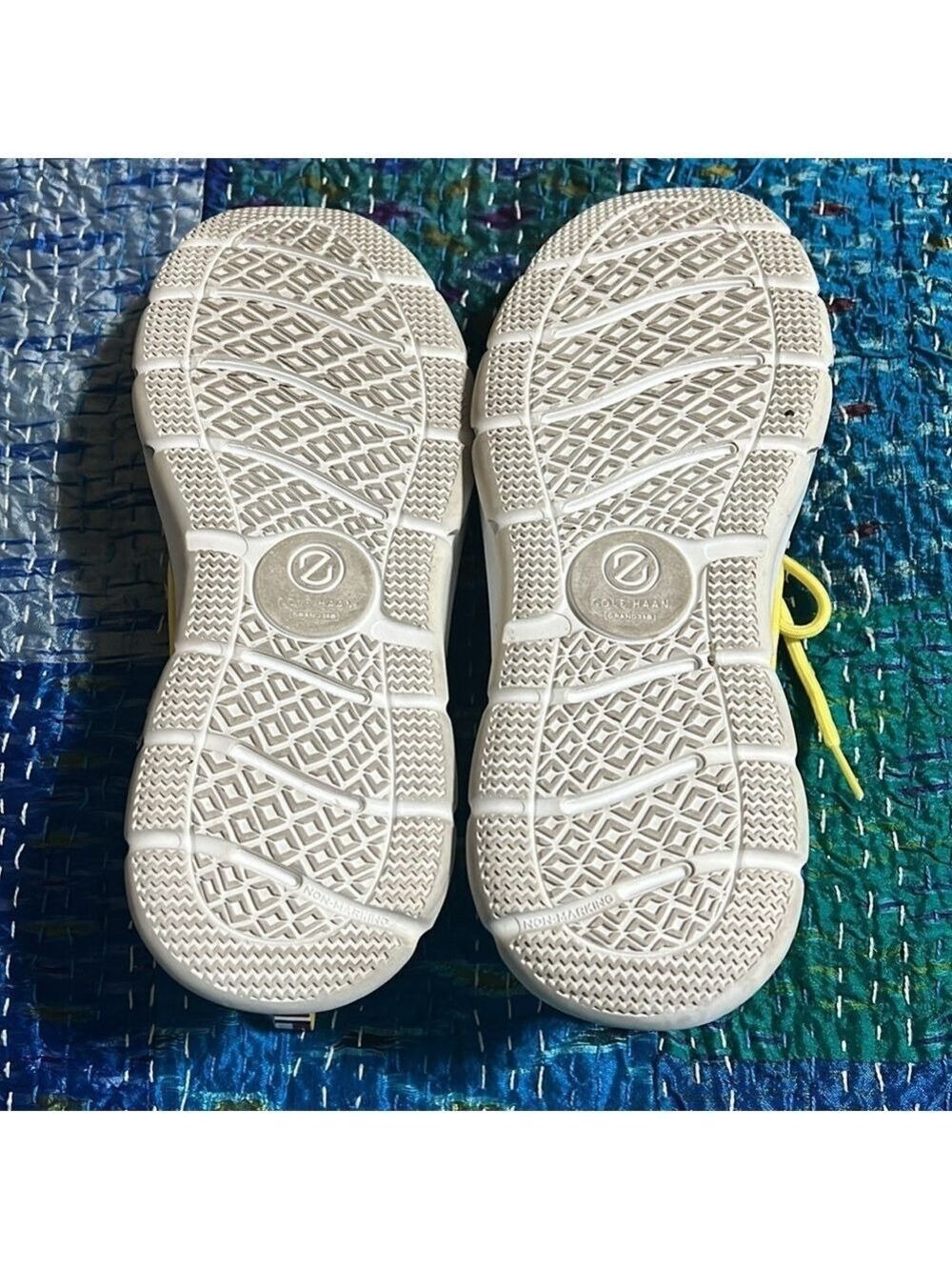 COLE HAAN ZEROGRAND yellow Regatta boat shoes. 9.5B. - Picture 4 of 9